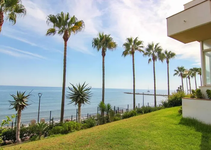 Oleholidays Del Mar Primera Linea Playa Appartement