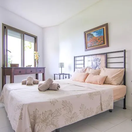 Apartment Oleholidays Del Mar Primera Linea Playa *